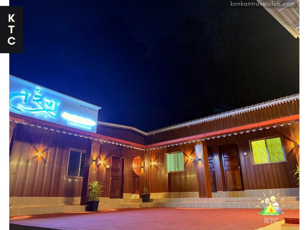 Tarang Stay By The Wave, Vengurla, at night